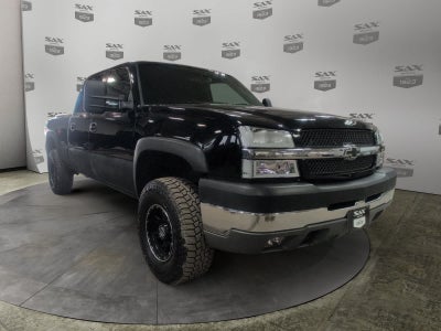 2004 Chevrolet Silverado 2500 HD LS