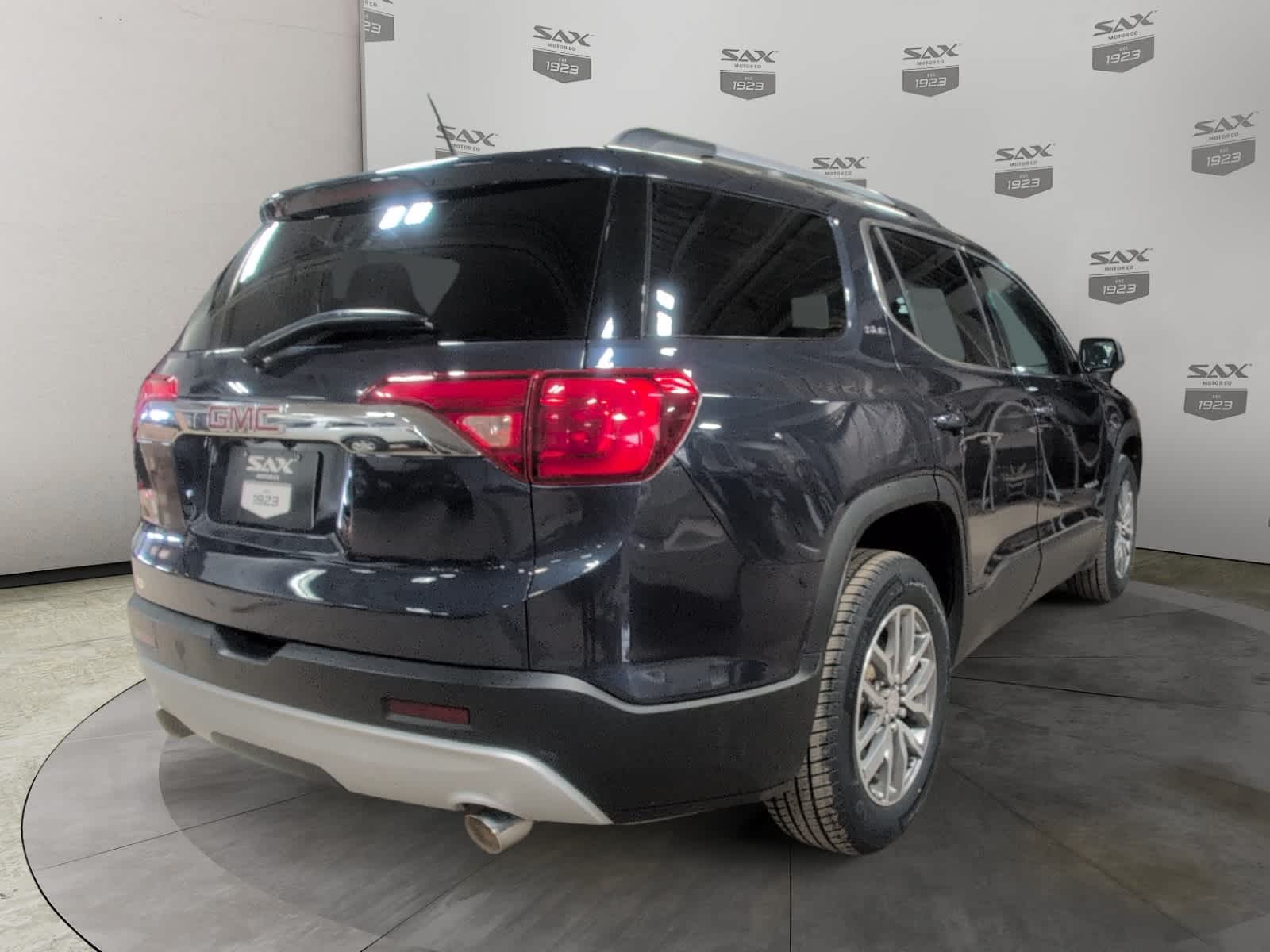 2019 GMC Acadia SLE
