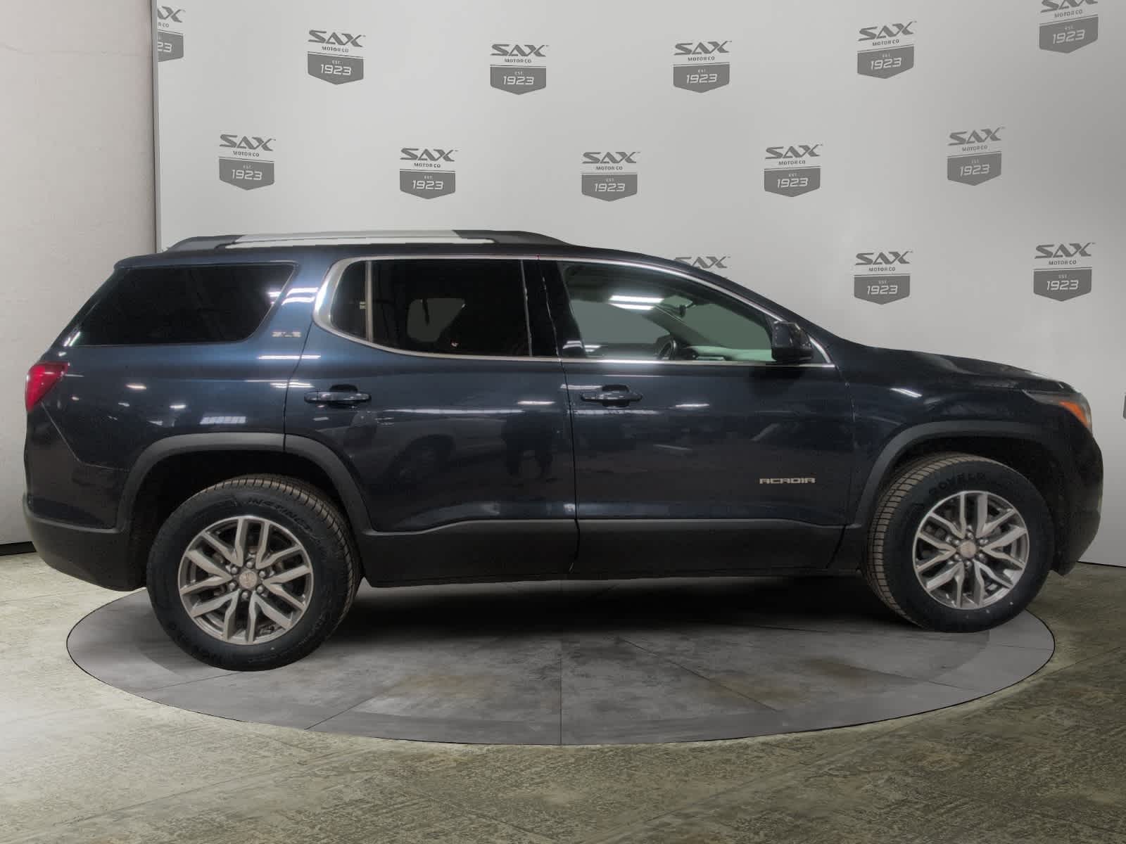 2019 GMC Acadia SLE