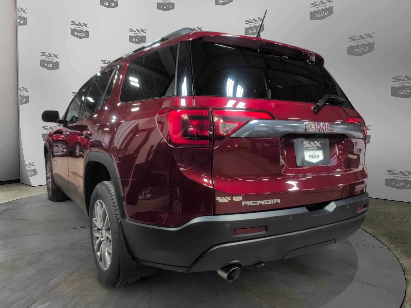 2017 GMC Acadia SLE