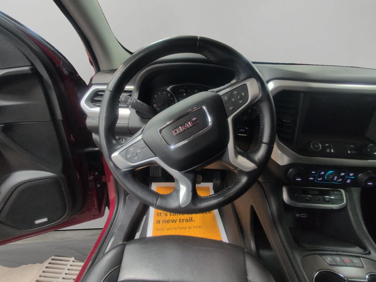 2020 GMC Acadia SLT