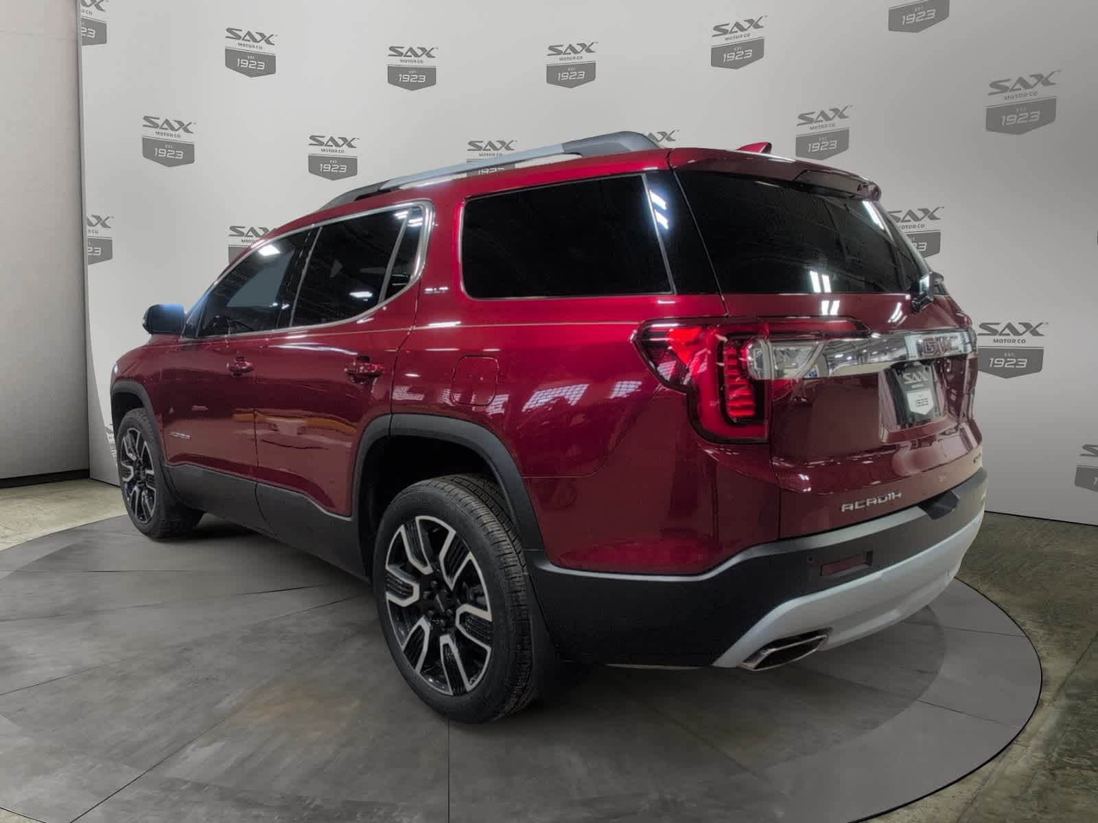 2020 GMC Acadia SLT