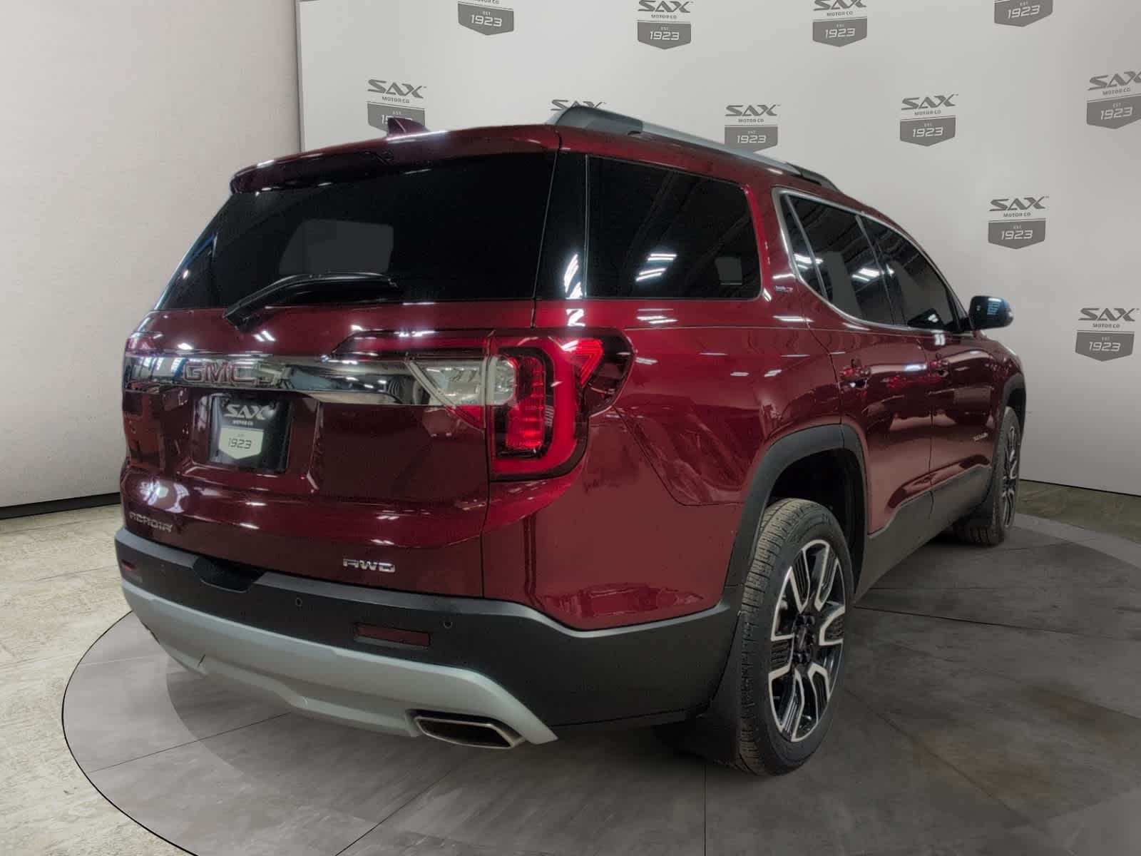 2020 GMC Acadia SLT