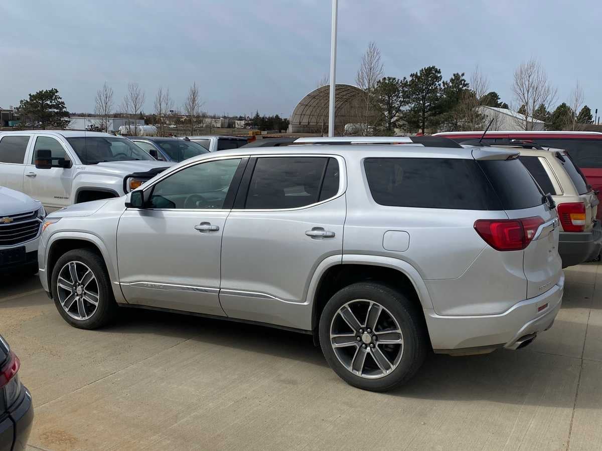 2019 GMC Acadia Denali