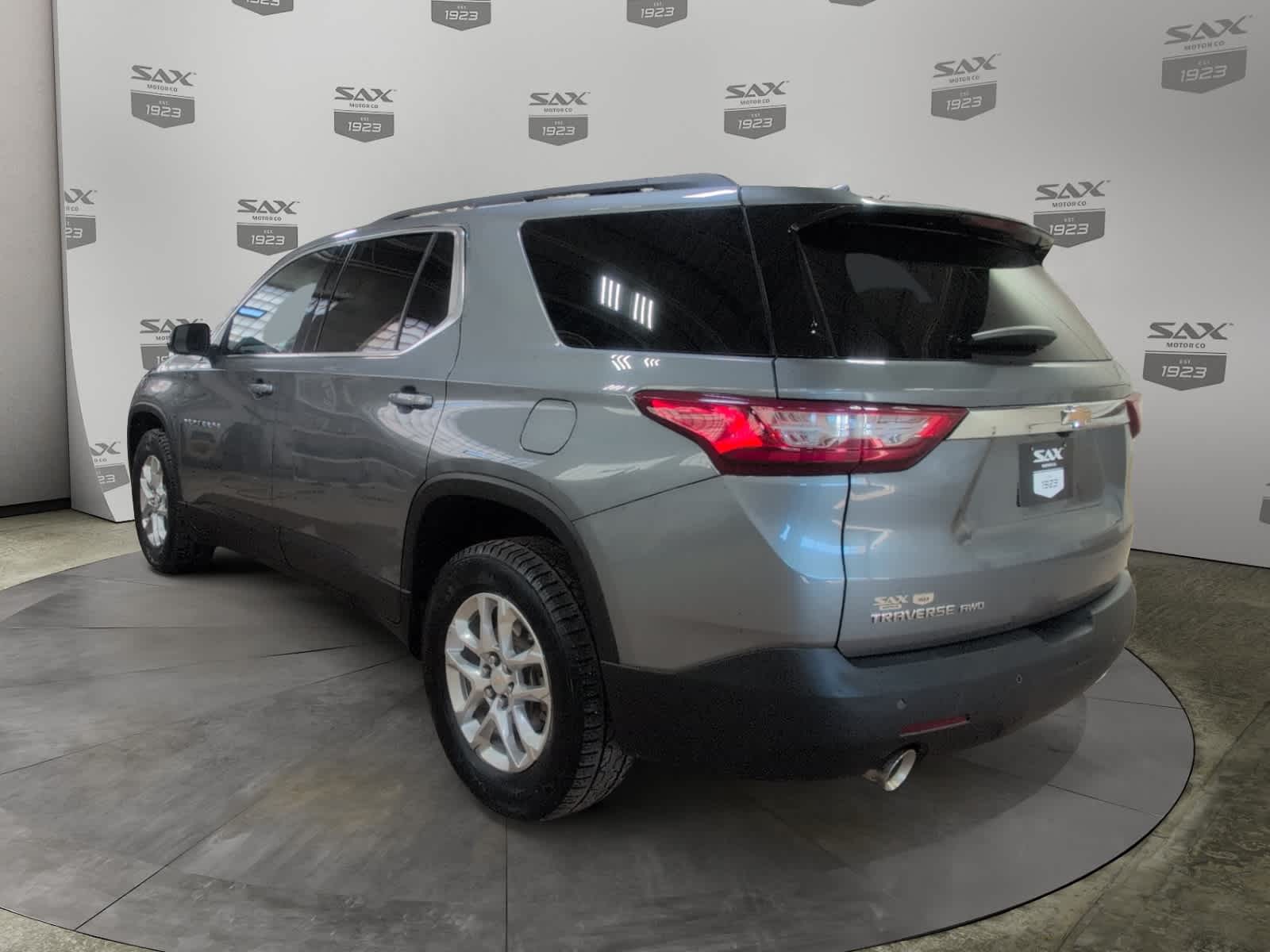 2021 Chevrolet Traverse LT Leather