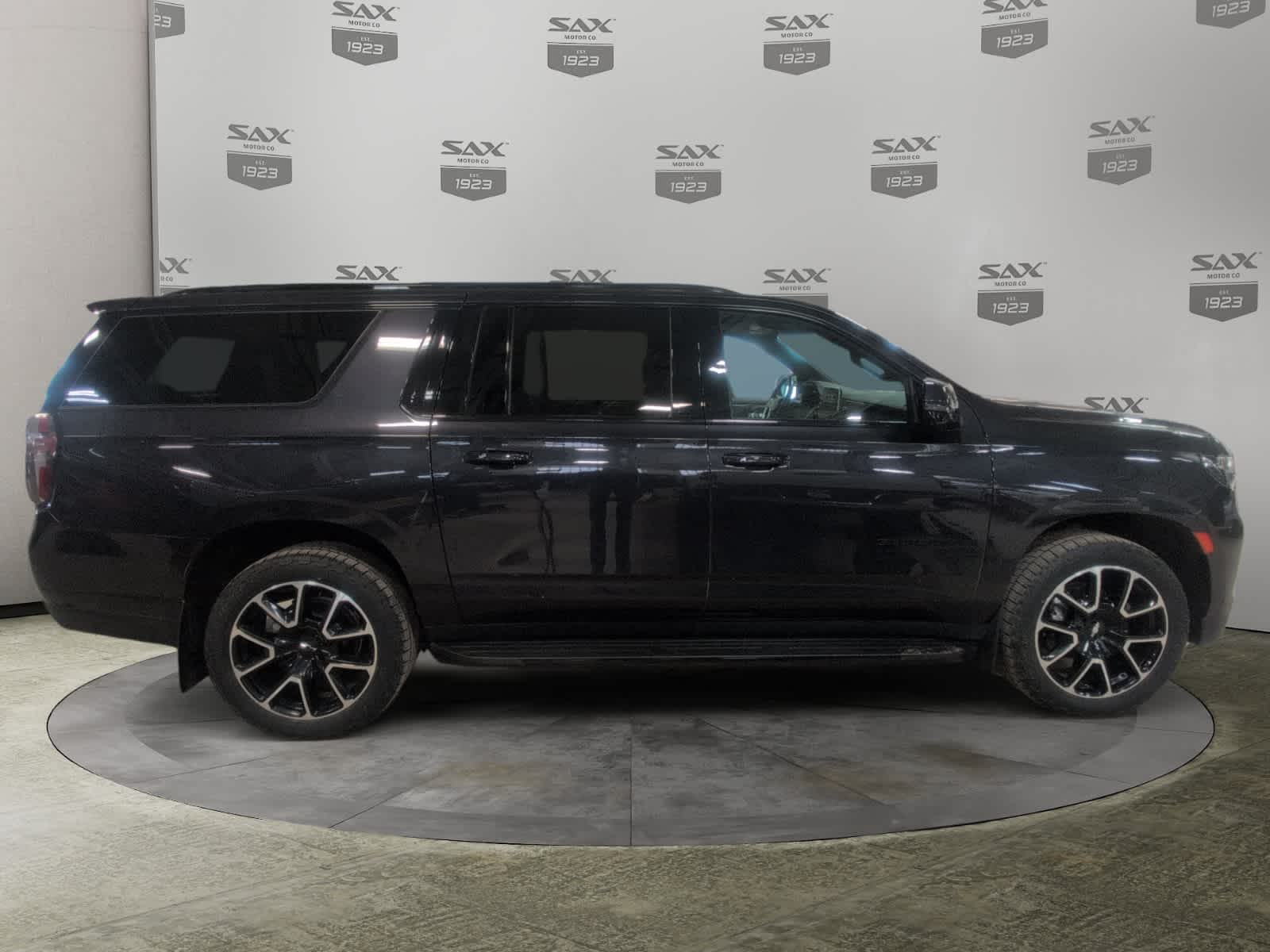 2022 Chevrolet Suburban RST