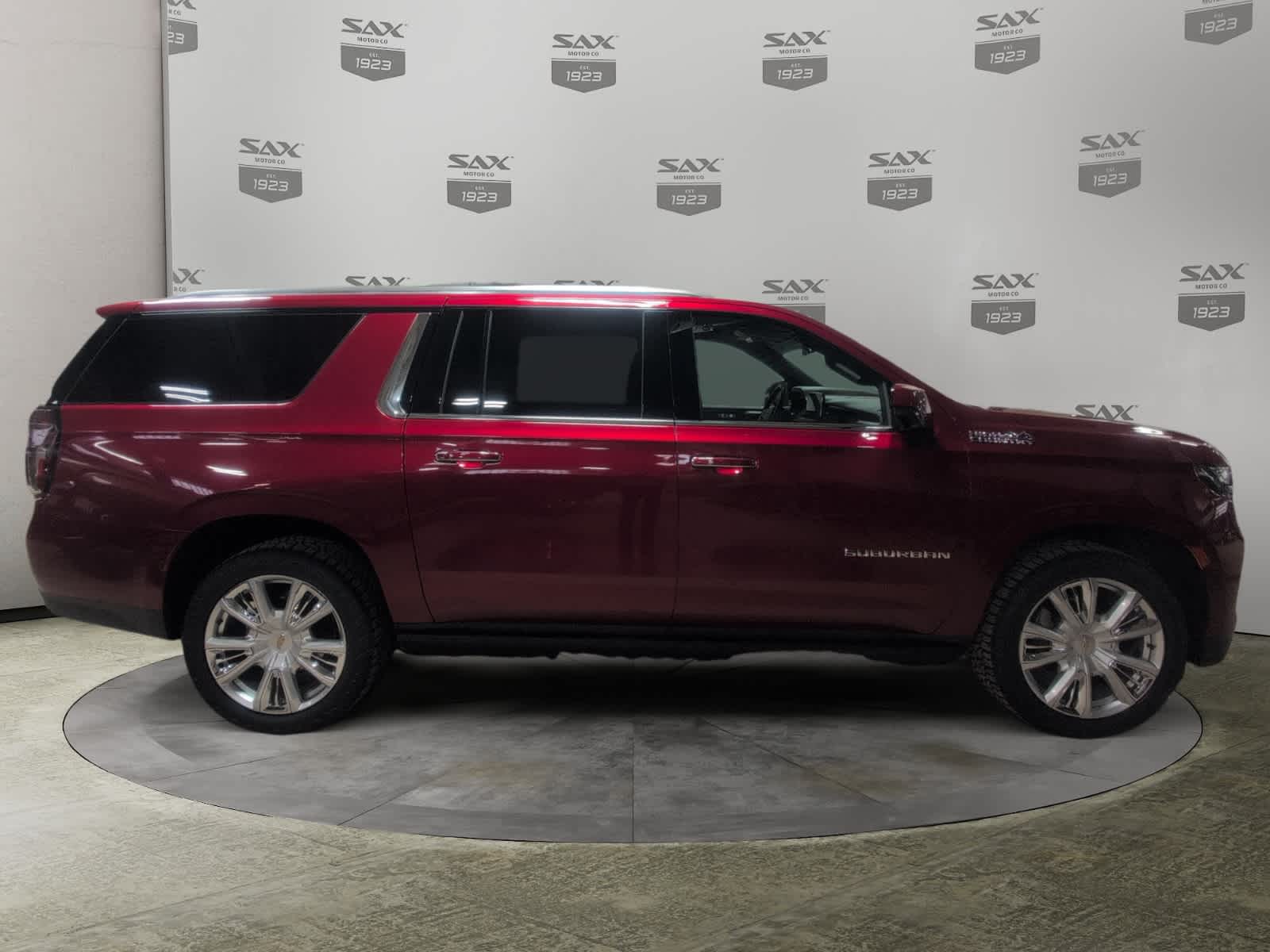2023 Chevrolet Suburban High Country