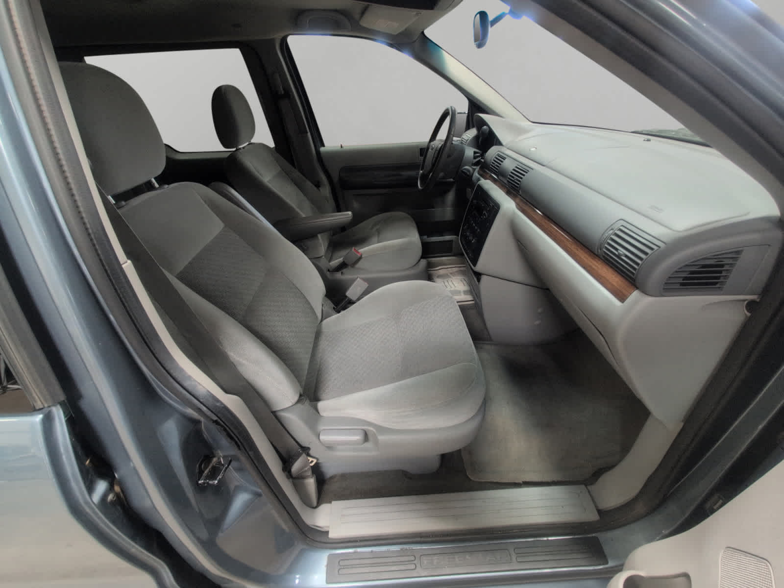 2004 Ford Freestar Wagon SEL