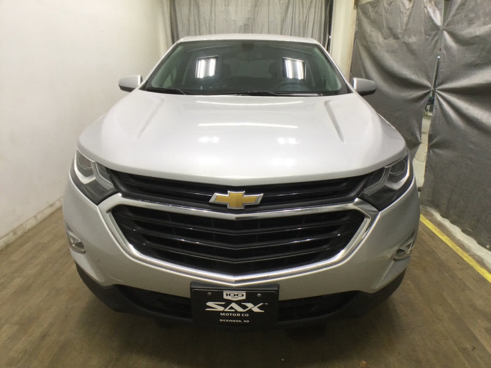 Used 2018 Chevrolet Equinox LT with VIN 2GNAXSEV9J6156005 for sale in Dickinson, ND
