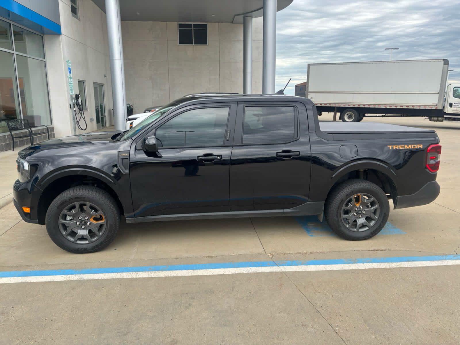 2023 Ford Maverick XLT Advanced