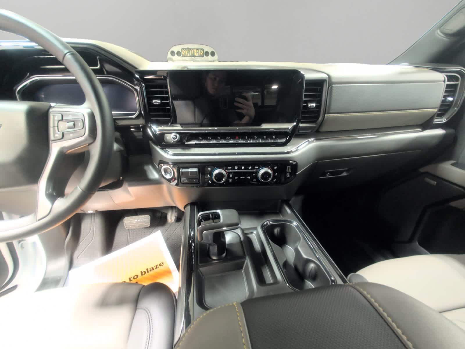 2025 Chevrolet Silverado 1500 ZR2