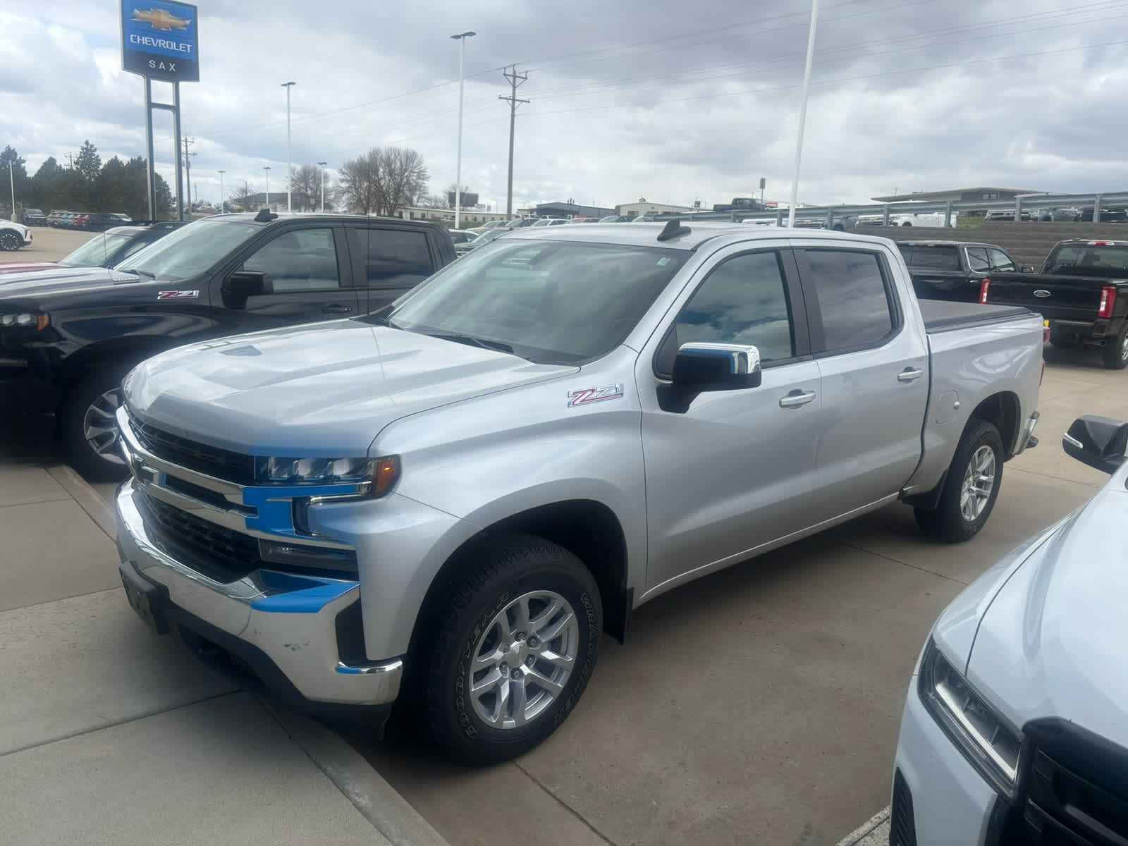 2019 Chevrolet Silverado 1500 LT 4X4 Crew Cab Short Box's photo