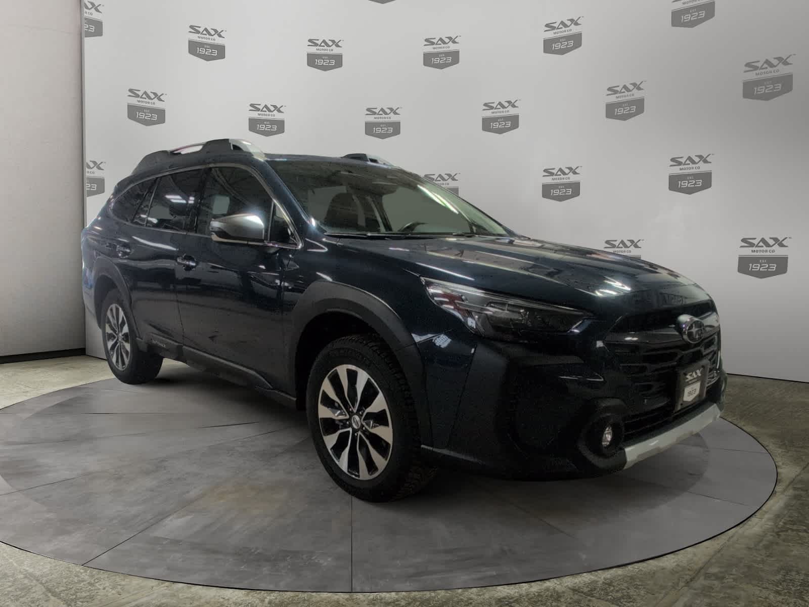 2024 Subaru Outback Touring's photo