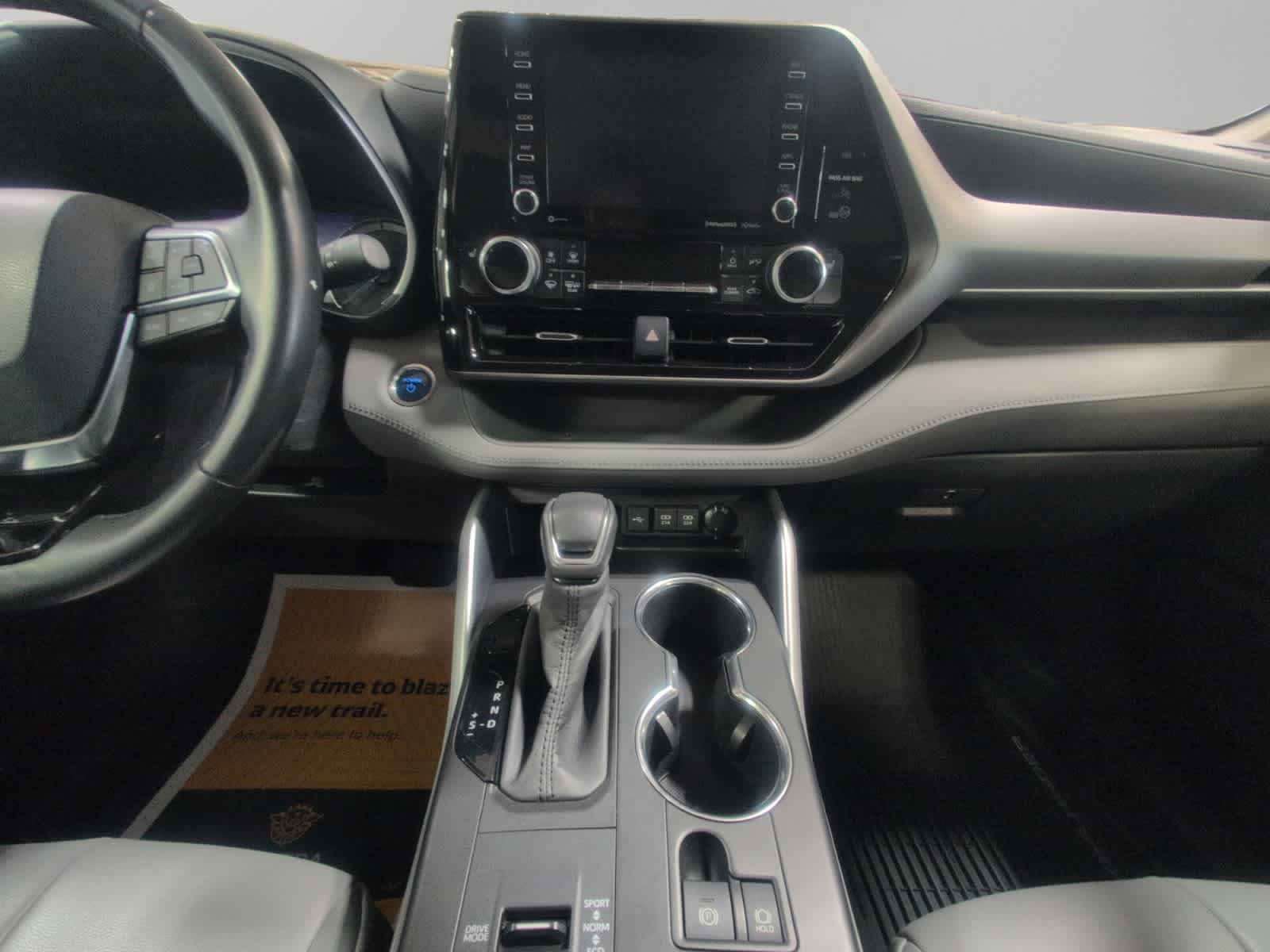 2020 Toyota Highlander Hybrid XLE