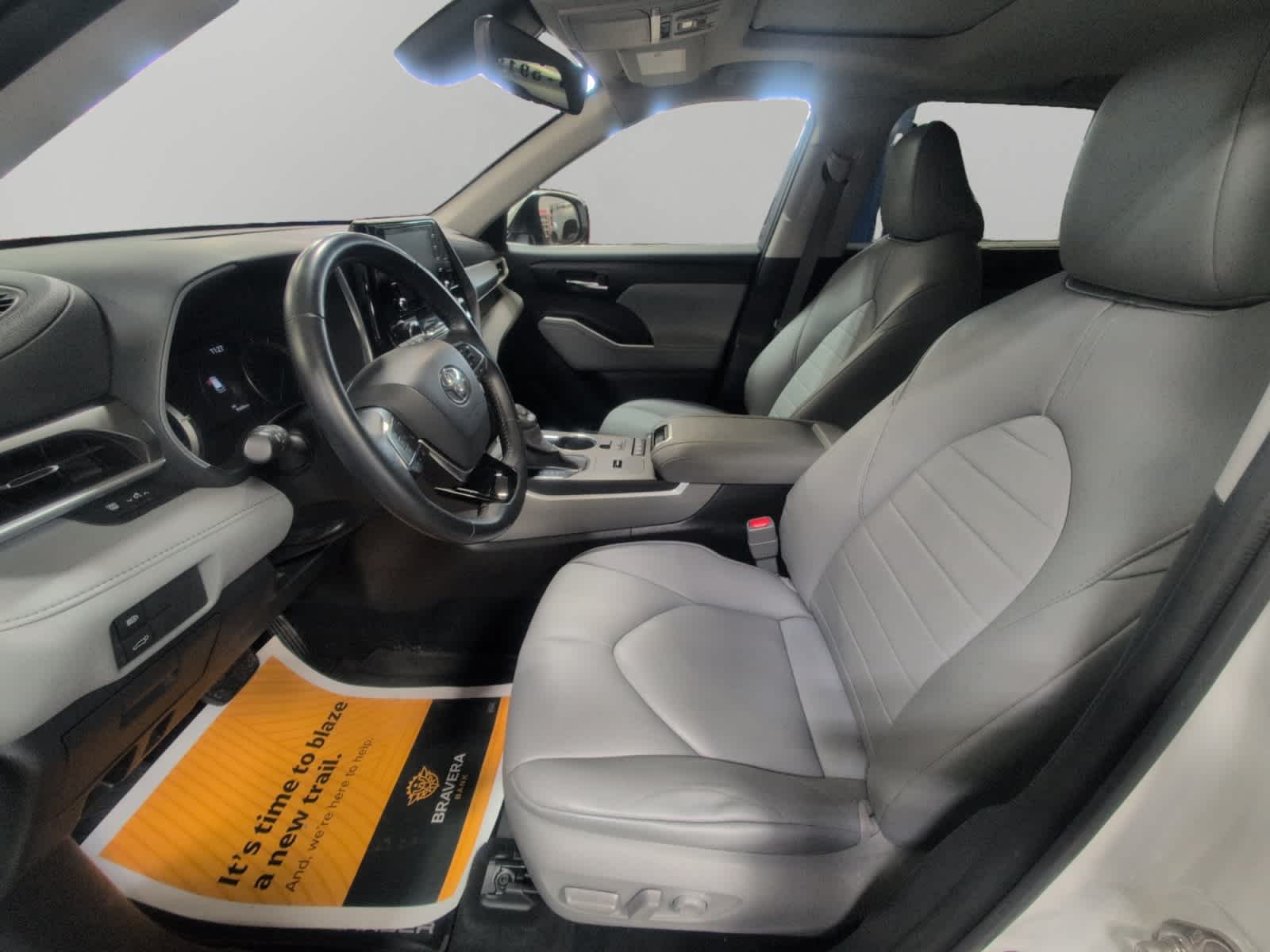 2020 Toyota Highlander Hybrid XLE