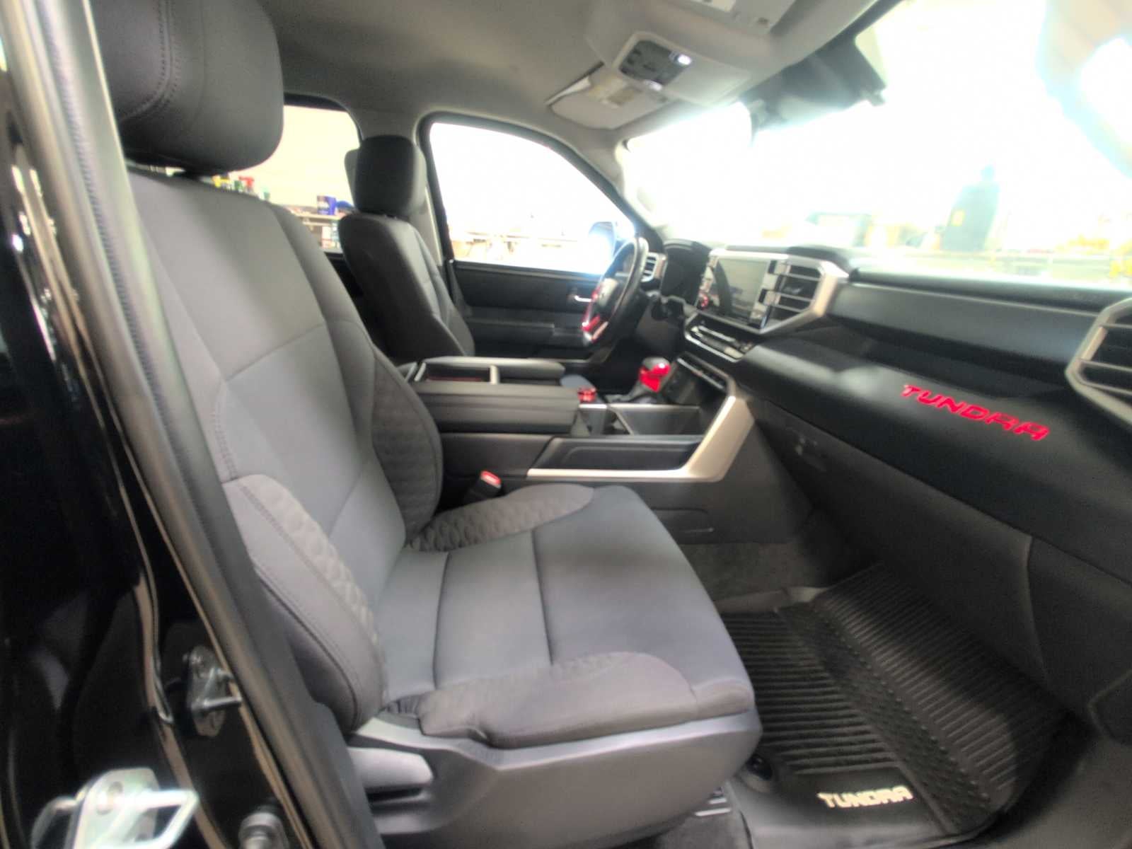 2023 Toyota Tundra 4WD SR5