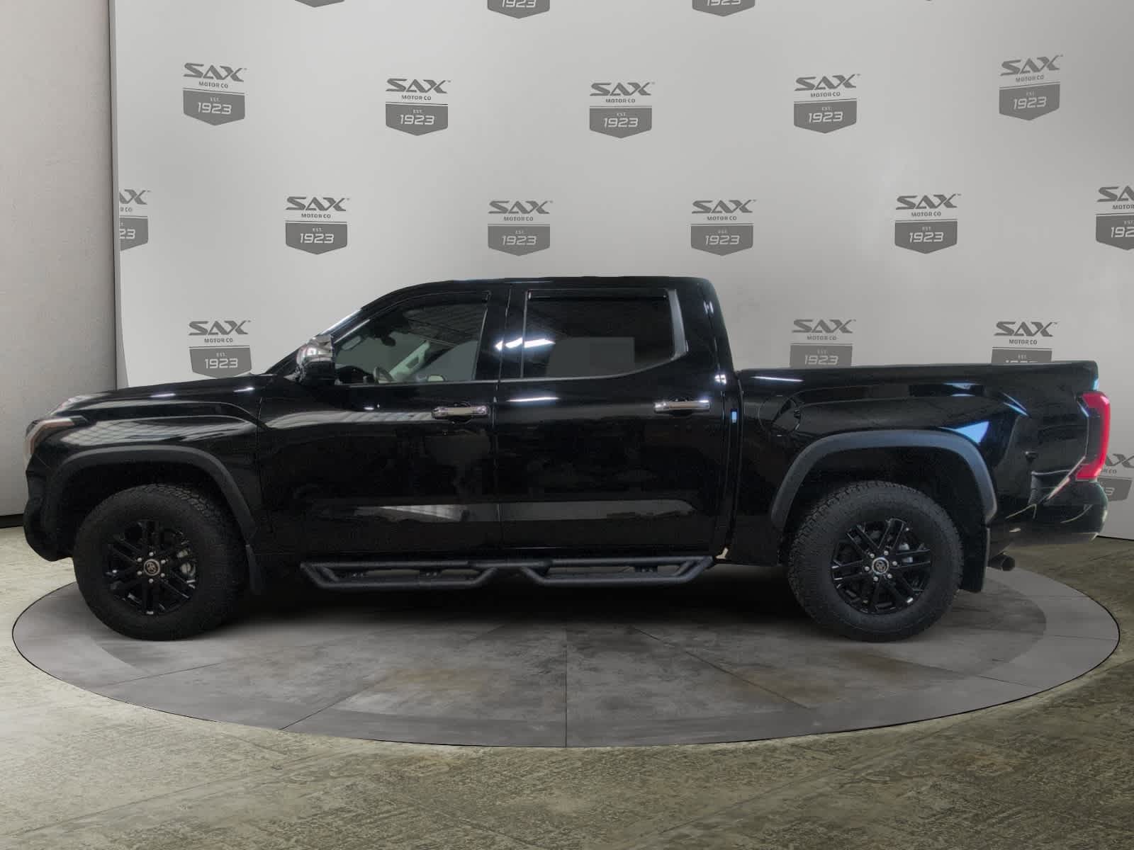 2023 Toyota Tundra 4WD SR5
