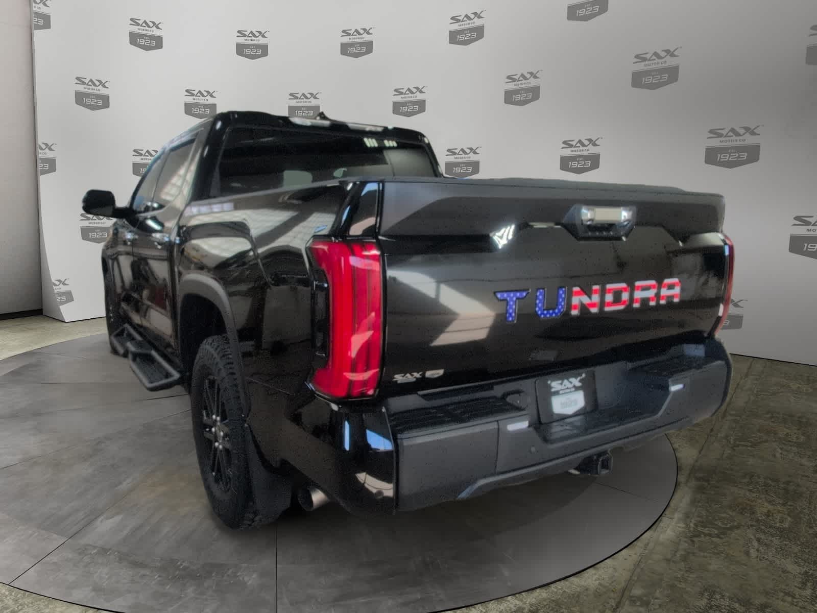 2023 Toyota Tundra 4WD SR5