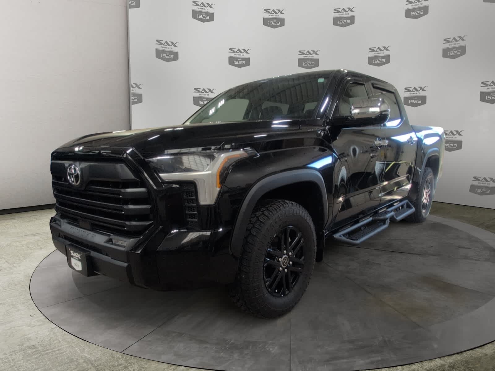 2023 Toyota Tundra 4WD SR5