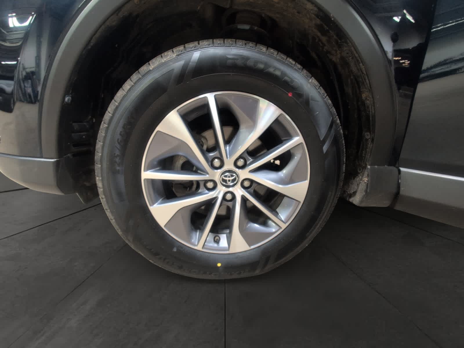 2018 Toyota RAV4 Hybrid LE Plus