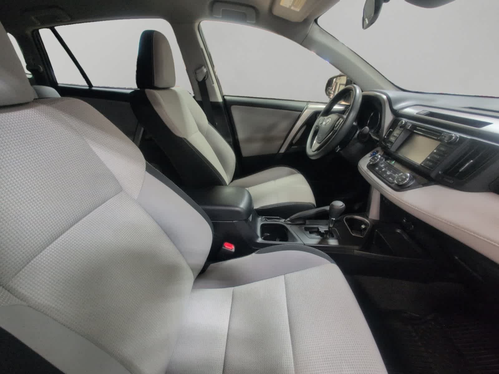 2018 Toyota RAV4 Hybrid LE Plus